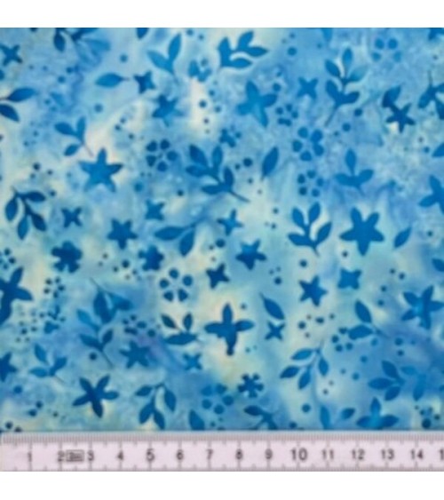 Tissu batik avec petites feuilles bleues